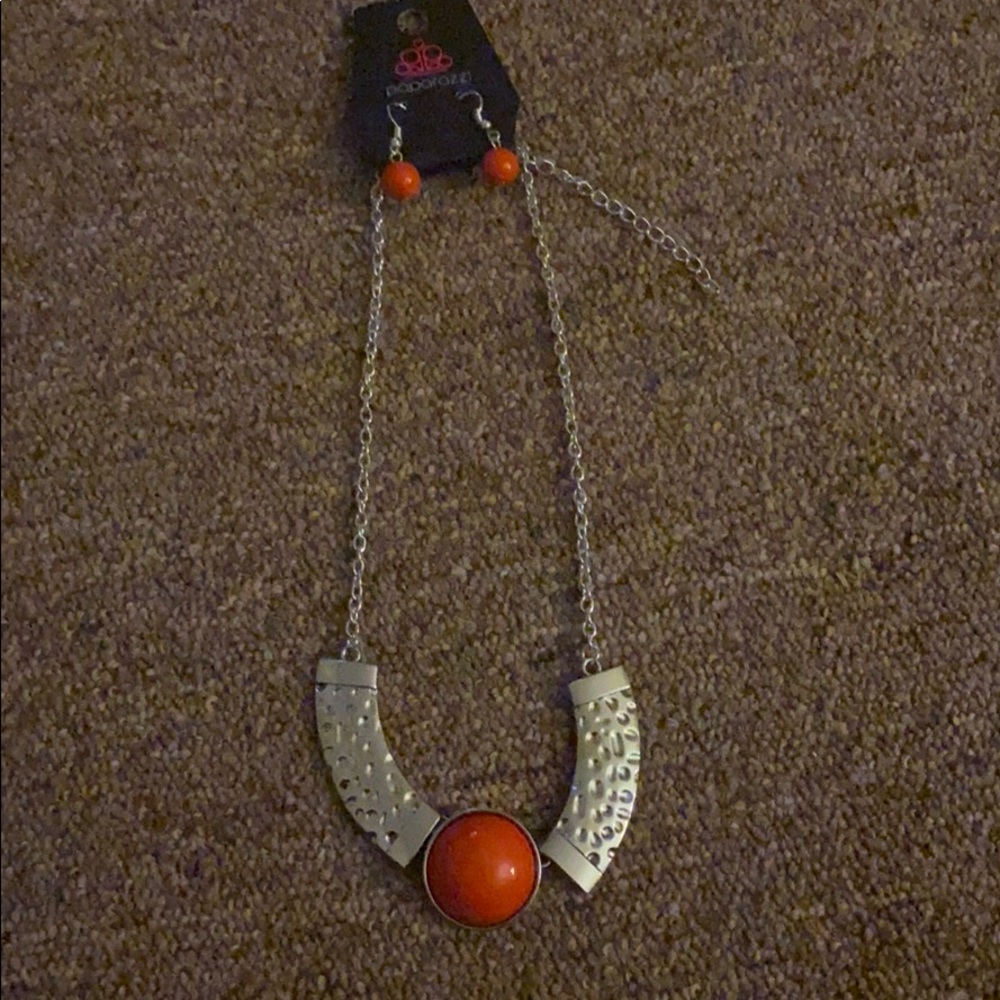 Orange Egyptian Style Nevklace